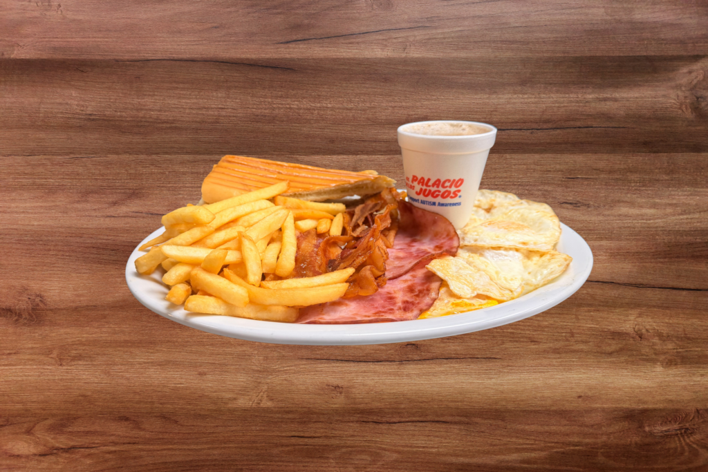Desayuno. Typical cuban special breakfast: Tostada cubana, papas fritas, huevos fritos, bacon, jamón frito, y cortadito.
